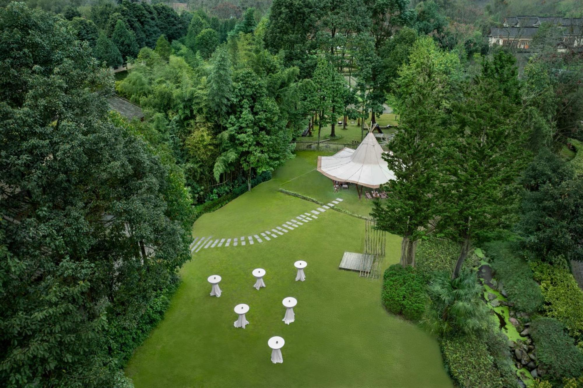 Six Senses Qing Cheng Mountain Hotel Chengdu Buitenkant foto